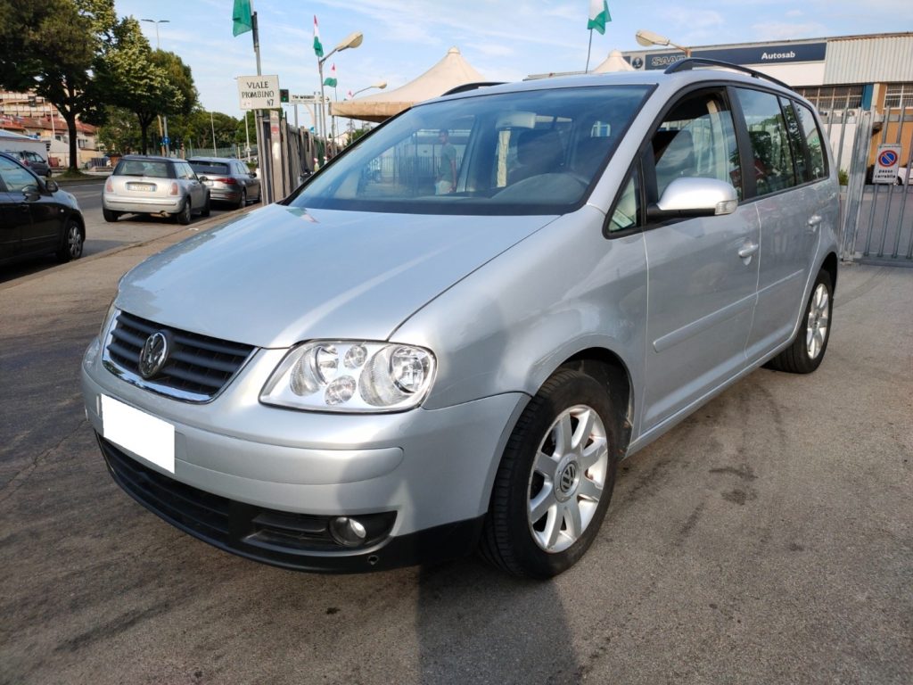 VOLKSWAGEN Touran 1.9TDI 105CV Highline Touch Bluethoot Neopatentati - 3