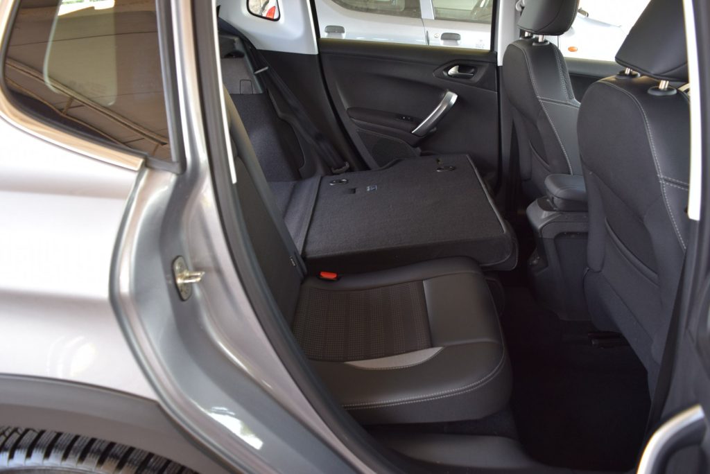 PEUGEOT 2008 1.2 PureTech Turbo Allure EAT6 S&S 131CV - 25