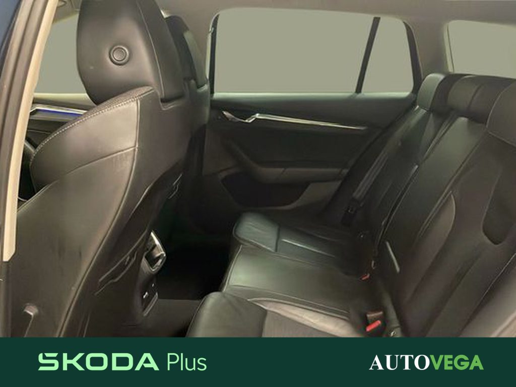 SKODA Octavia wagon 2.0 tdi evo style 150cv dsg - 12