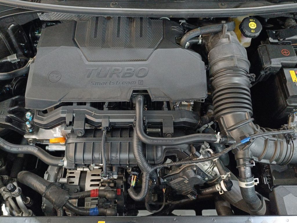 KIA Stonic 1.0 T-GDi 100 CV MHEV MT Black Edition - 22