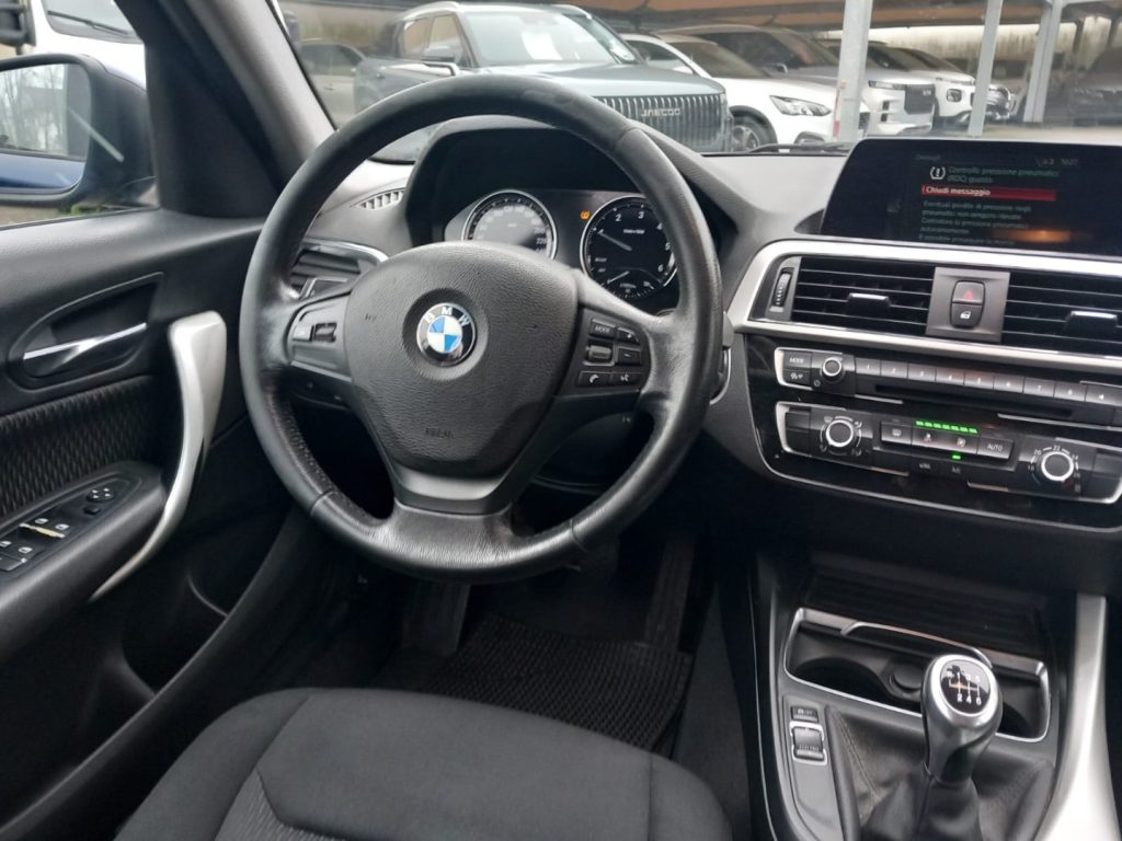 BMW 116 d 5p. Business - 22