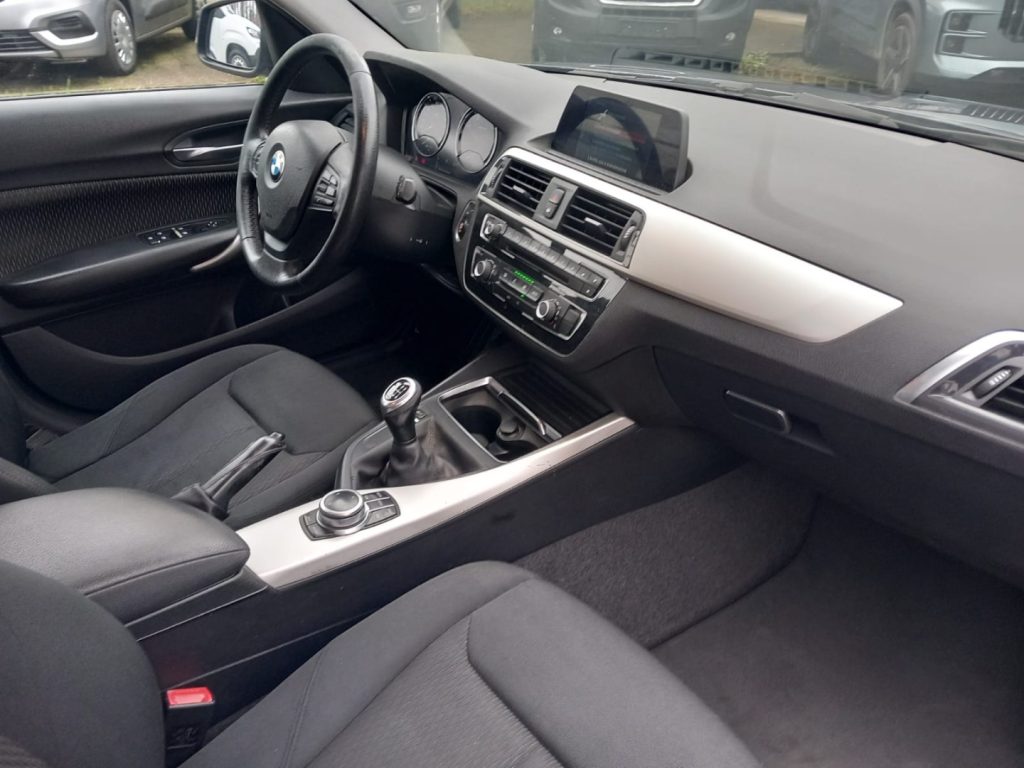 BMW 116 d 5p. Business - 17