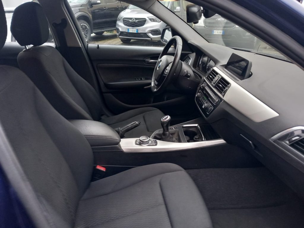 BMW 116 d 5p. Business - 16