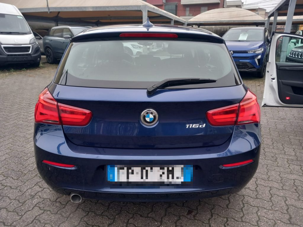 BMW 116 d 5p. Business - 9