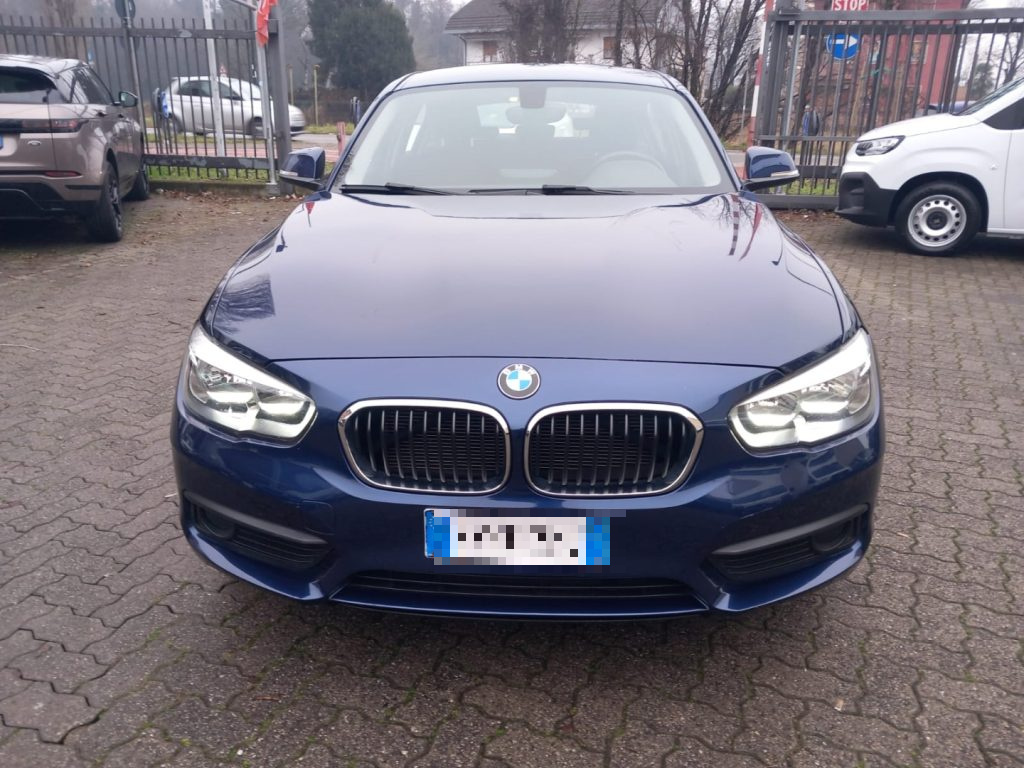 BMW 116 d 5p. Business - 7