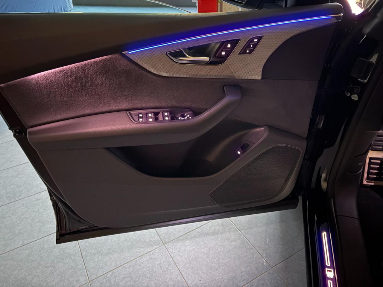 AUDI Q8 50 TDI 286 CV quattro tiptronic S line edition. - 28