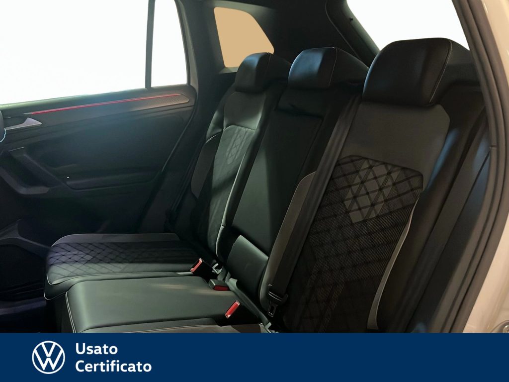VOLKSWAGEN Tiguan 2.0 tdi r-line 150cv dsg - 19