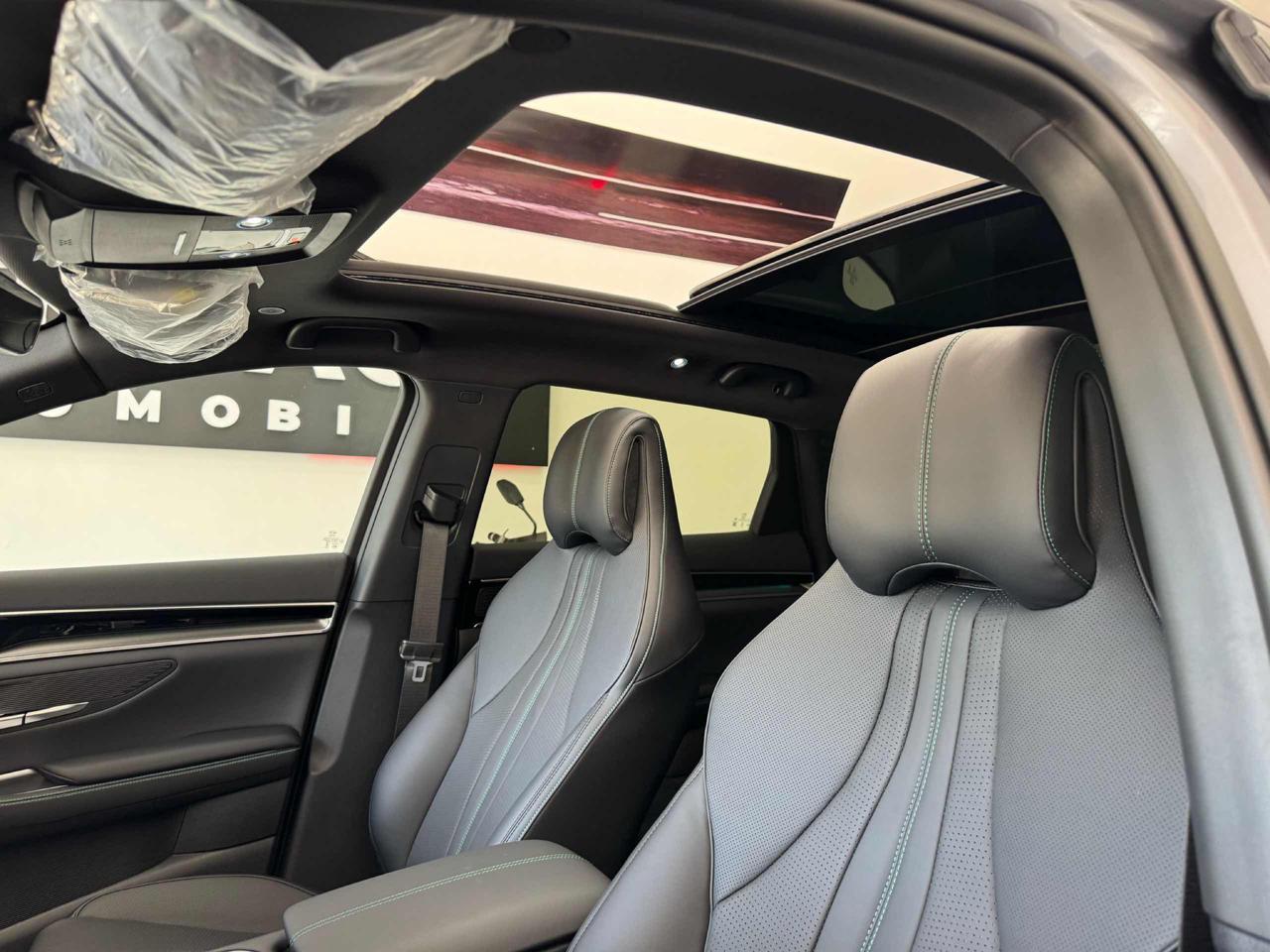 BYD Seal U DMi 1.5 Turbo 324 CV PHEV Design - 6