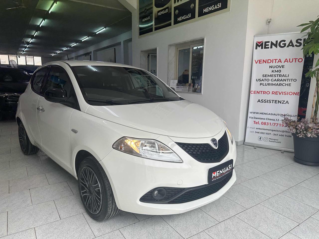 LANCIA Ypsilon 1.0 FireFly Hybrid Ecochic Gold - 3