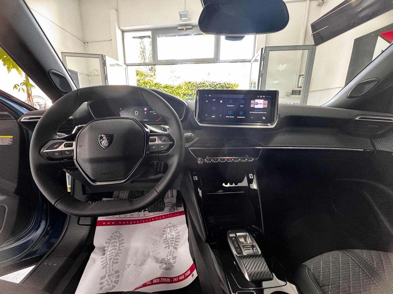 PEUGEOT 2008 Hybrid 145 e-DCS6 Allure - 63