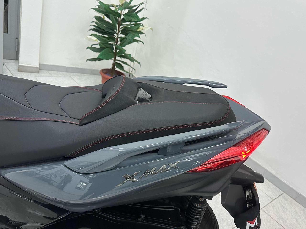 YAMAHA X-MAX 300 Tech - 7