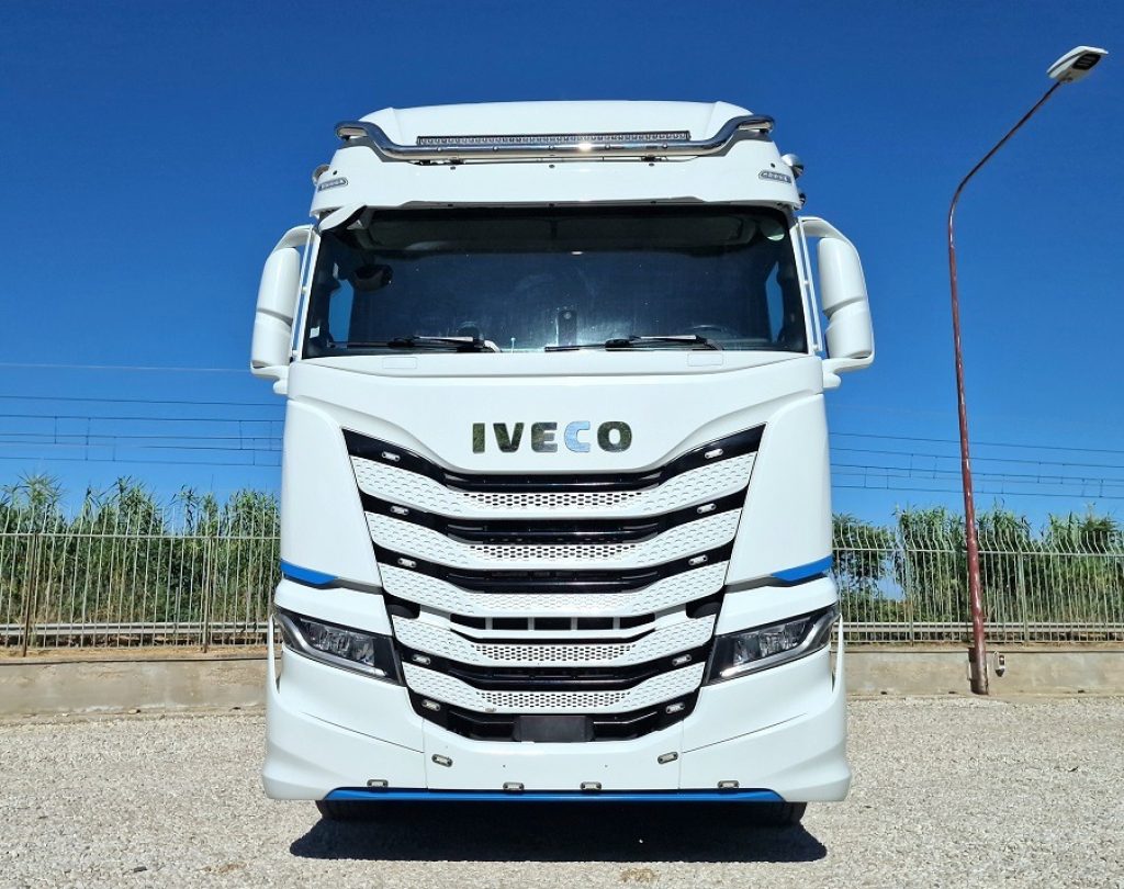IVECO S-WAY 570 T/FP Km 256200 INTARDER FULL OPTIONAL - 2