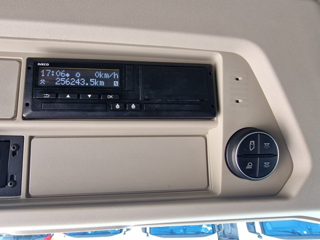 IVECO S-WAY 570 T/FP Km 256200 INTARDER FULL OPTIONAL - 10