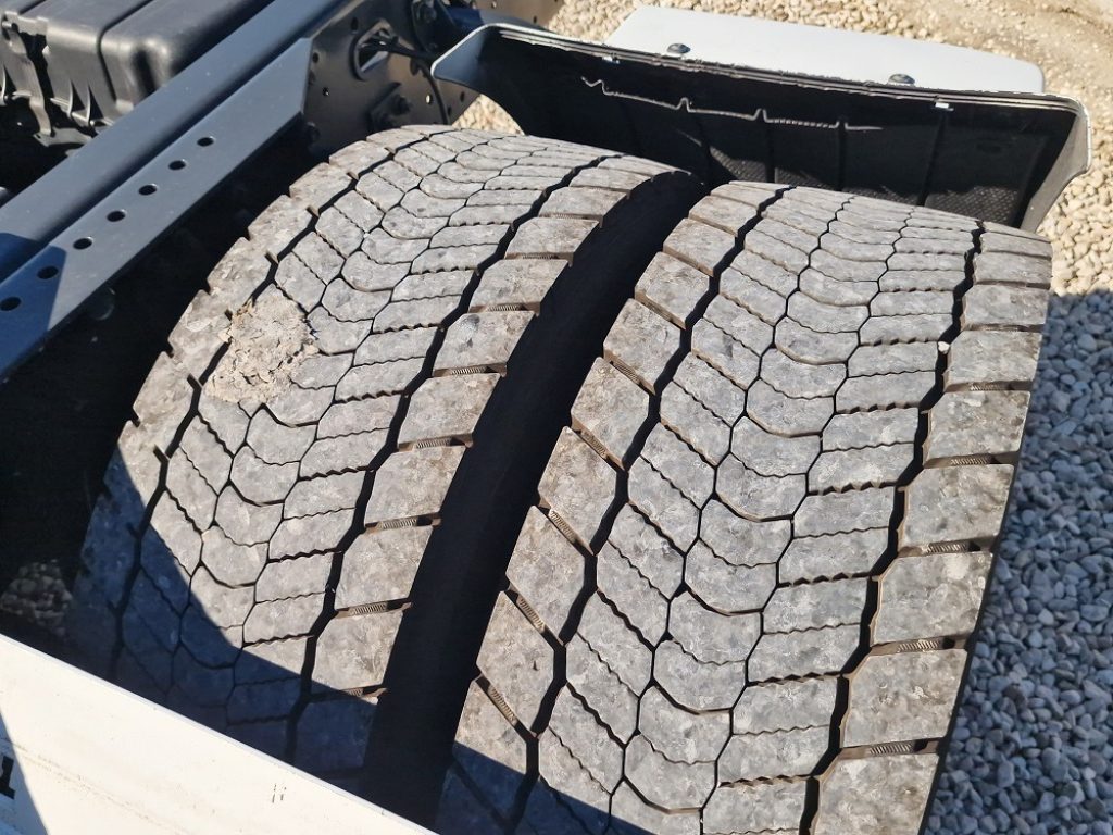 IVECO S-WAY 570 T/FP Km 256200 INTARDER FULL OPTIONAL - 17