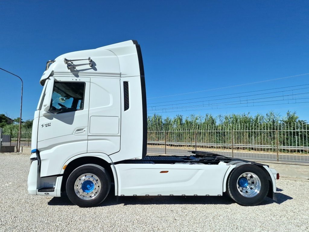 IVECO S-WAY 570 T/FP Km 256200 INTARDER FULL OPTIONAL - 24