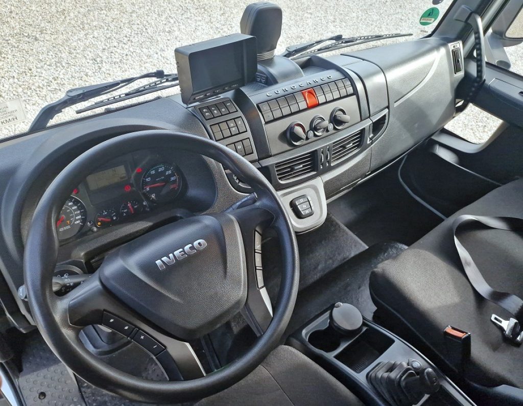 IVECO EUROCARGO 140E28 P EU6 CENTINA 7,30 + SPONDA - 8