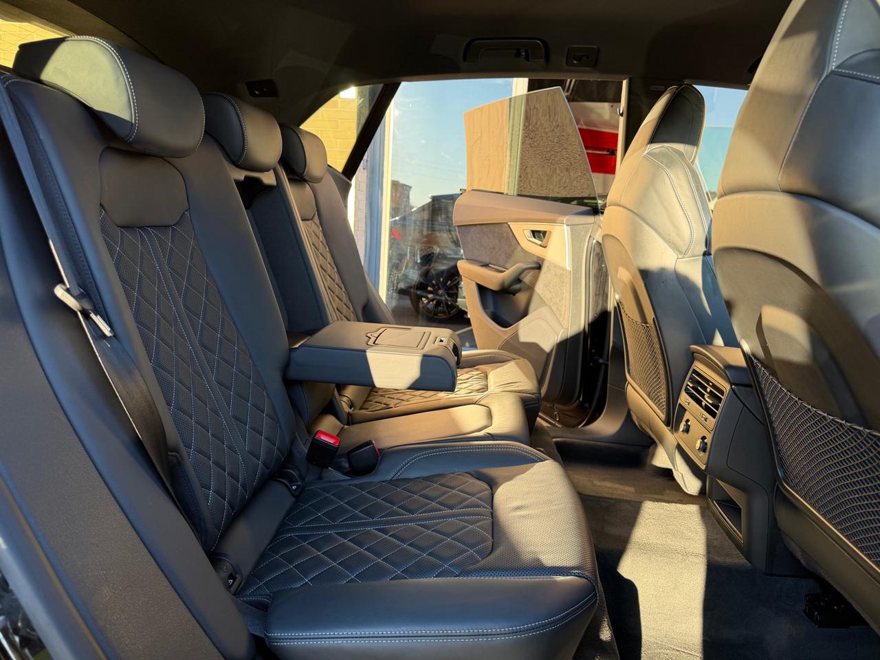 AUDI Q8 50 TDI 286 CV quattro tiptronic S-LINE  Sport - 9