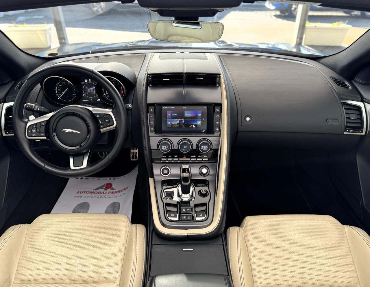 JAGUAR F-Type 2.0i Cabrio R-Dynamic - 25