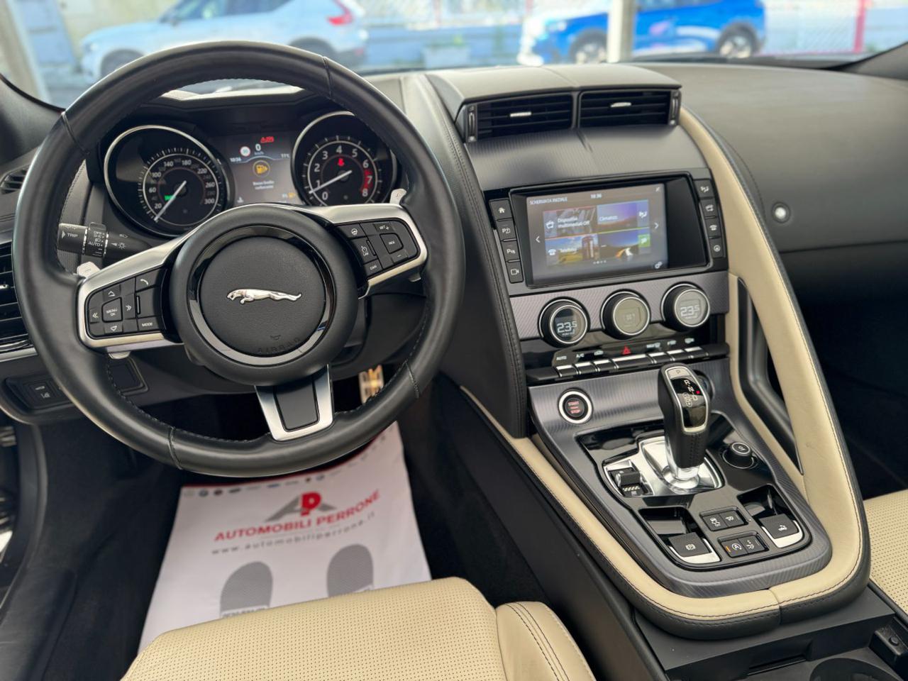 JAGUAR F-Type 2.0i Cabrio R-Dynamic - 15