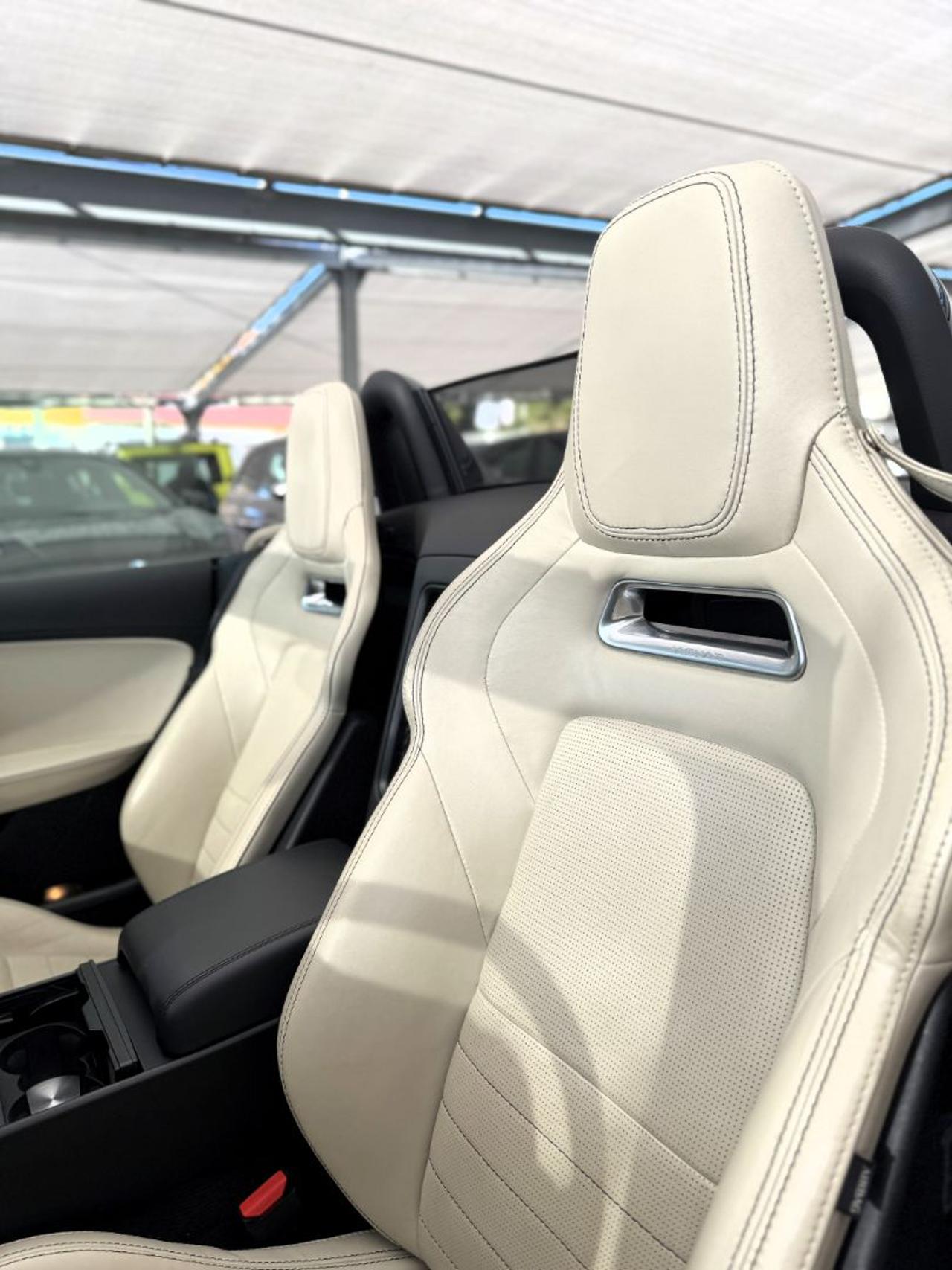 JAGUAR F-Type 2.0i Cabrio R-Dynamic - 26