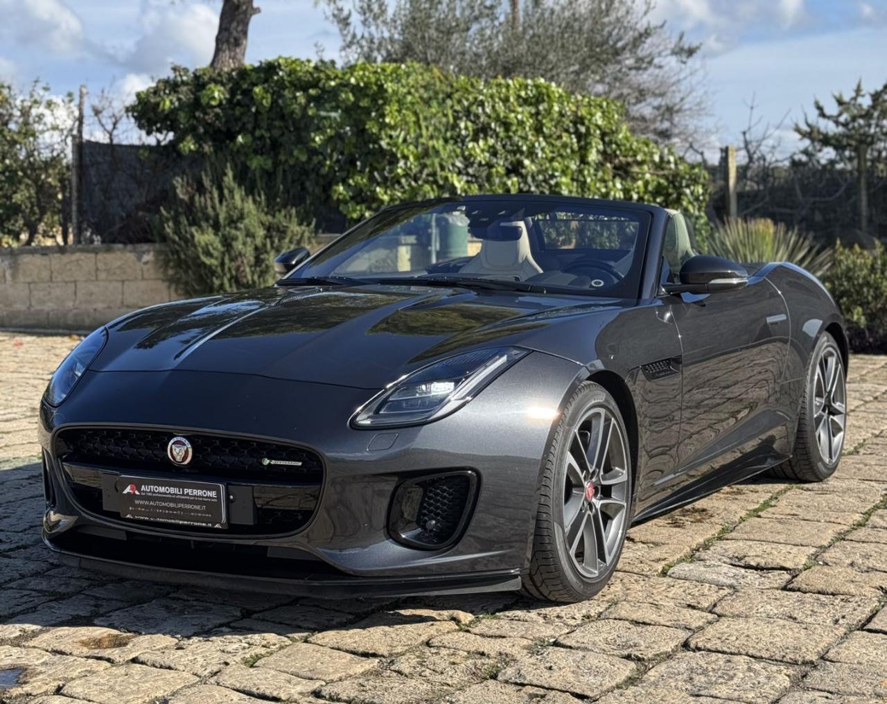 JAGUAR F-Type 2.0i Cabrio R-Dynamic - 4