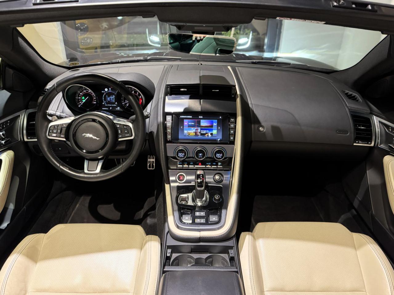JAGUAR F-Type 2.0i Cabrio R-Dynamic - 10