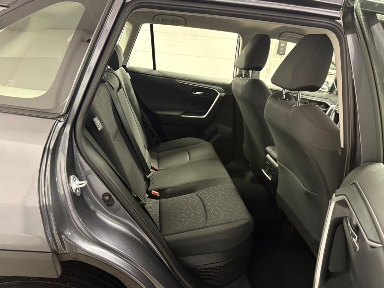 TOYOTA RAV 4 MY23 2.5 HV (222CV) E-CVT AWD-i Business IVA ESPOSTA - 17