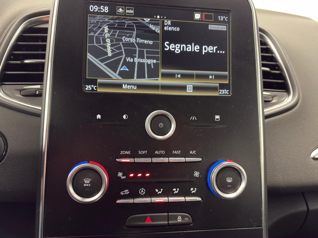 RENAULT Grand Scenic Blue dCi 120 CV EDC Business 7 POSTI IVA ESPOSTA - 23