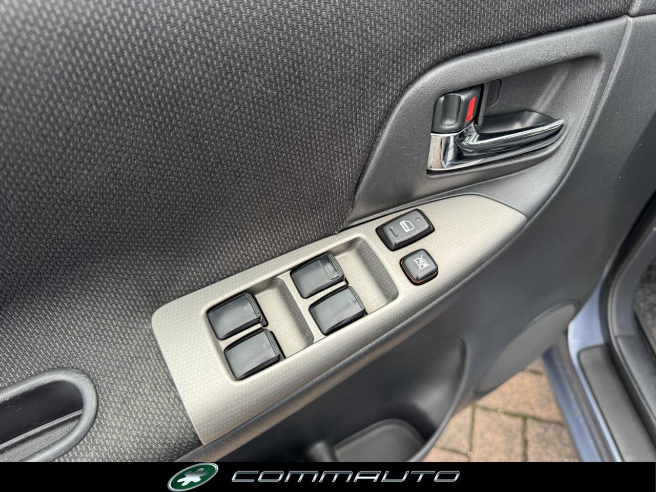 TOYOTA Corolla Verso 1.6 16V - 10