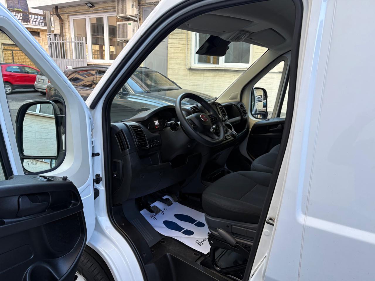 FIAT Ducato 33 2.2 Mjt 140CV PM-TM Furgone 19500€+ IVA - 16