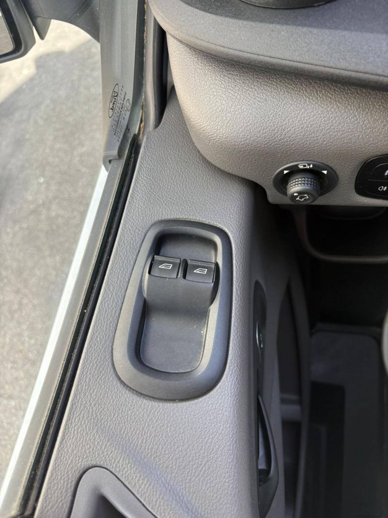 FORD Transit 350 2.0TDCi L3H2 170CV PL-TA Furgon 15300€ +iva - 11