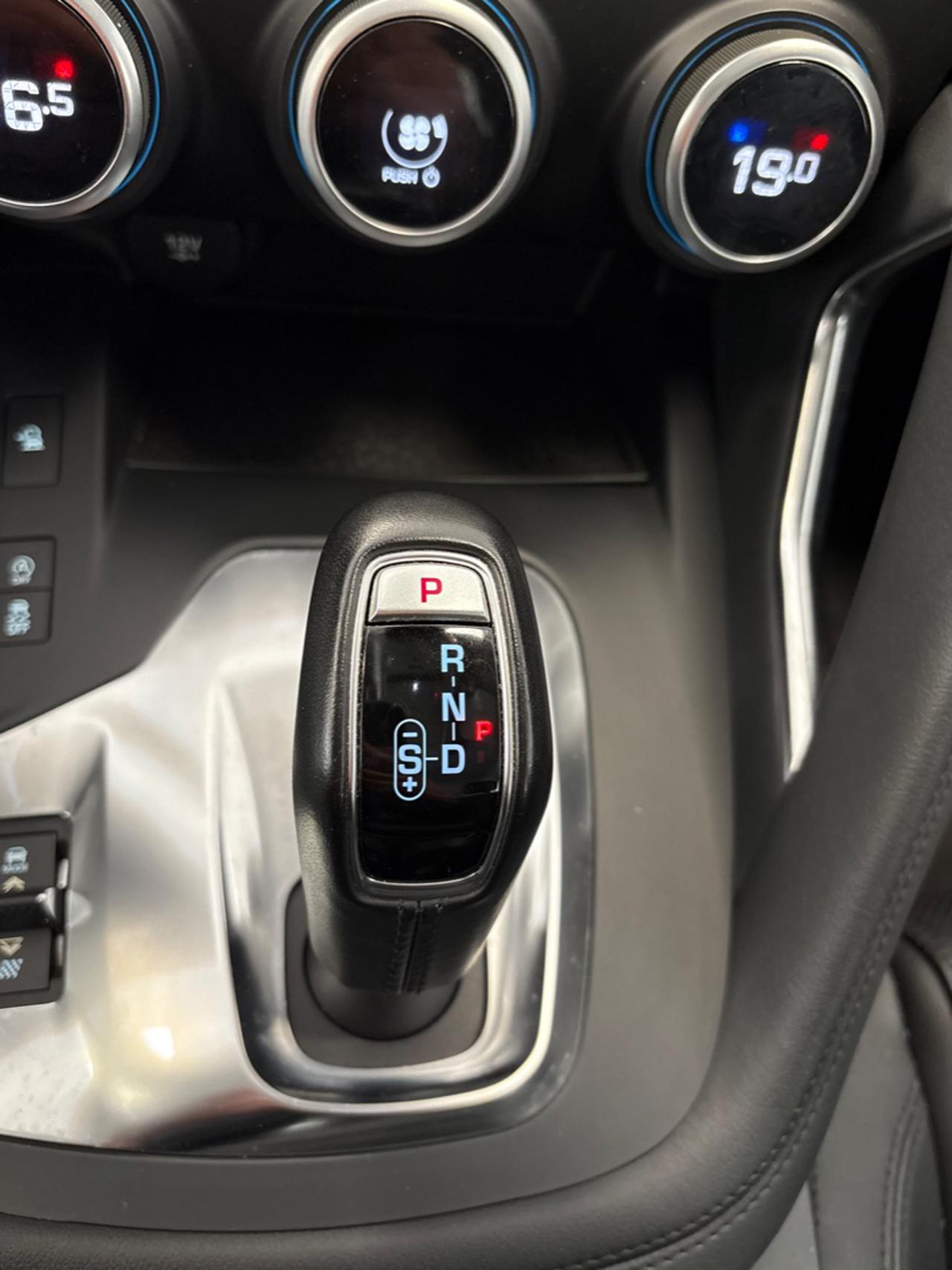 JAGUAR E-Pace 2.0D 150 CV AWD aut. - 17