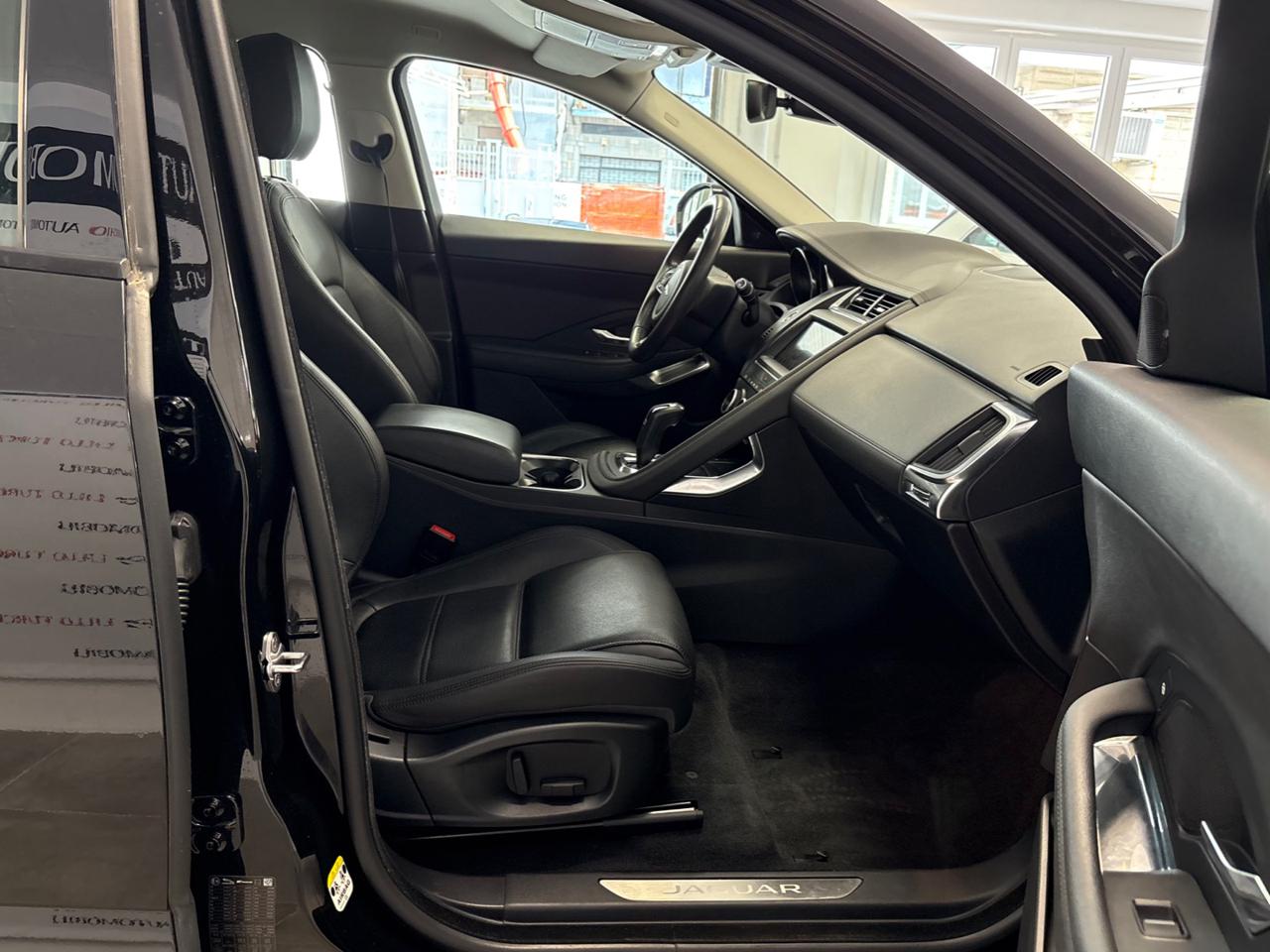 JAGUAR E-Pace 2.0D 150 CV AWD aut. - 9