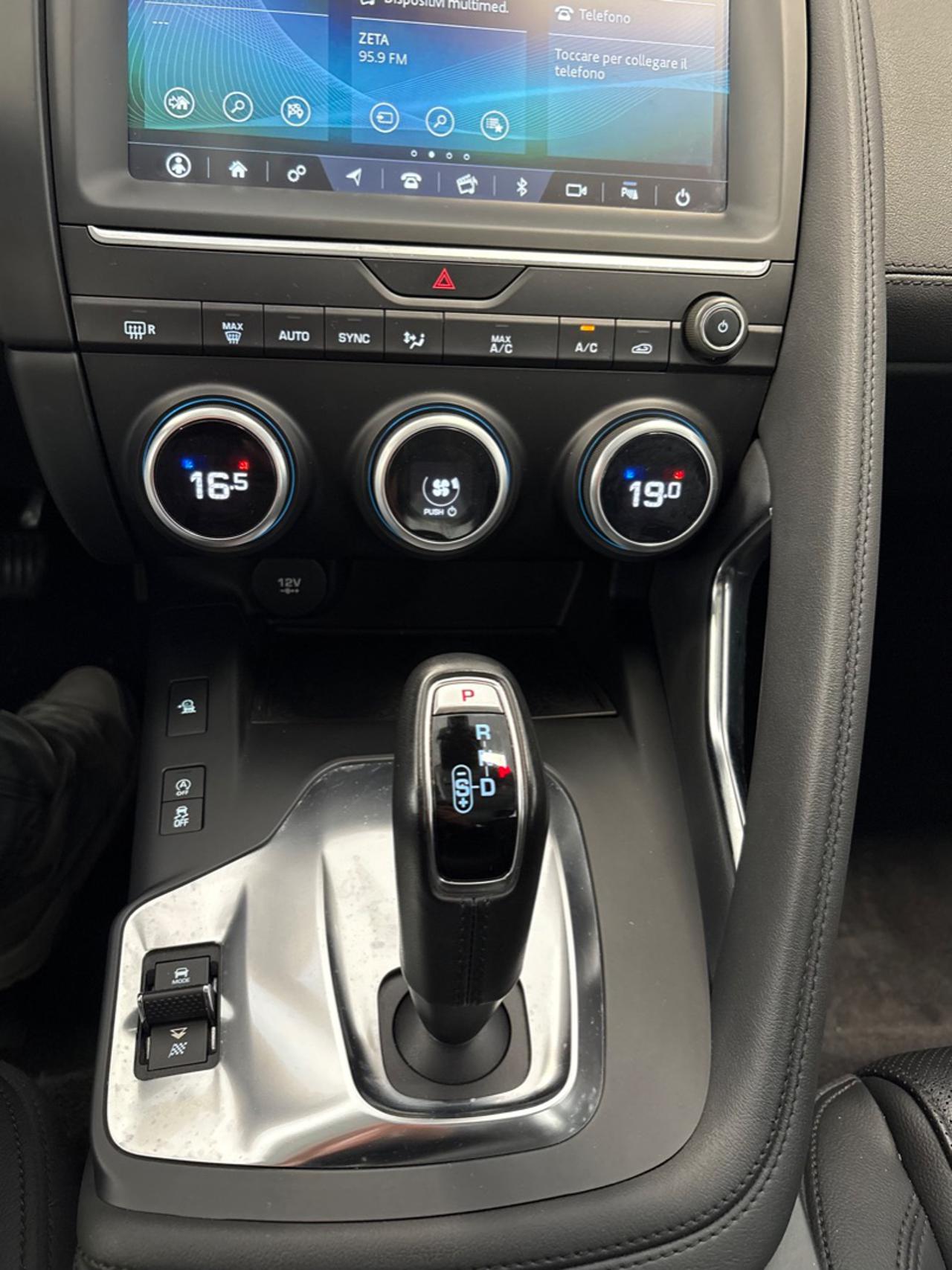 JAGUAR E-Pace 2.0D 150 CV AWD aut. - 16