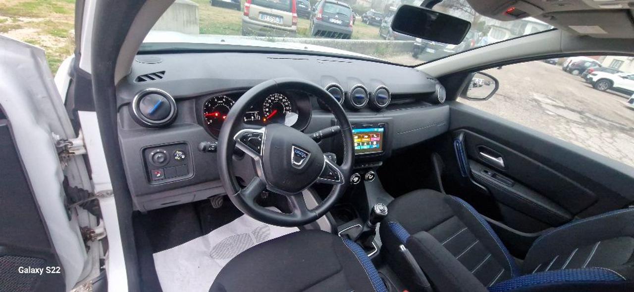 DACIA Duster 1.0 TCe 100 CV ECO-G 4x2 15th Anniversary - 16