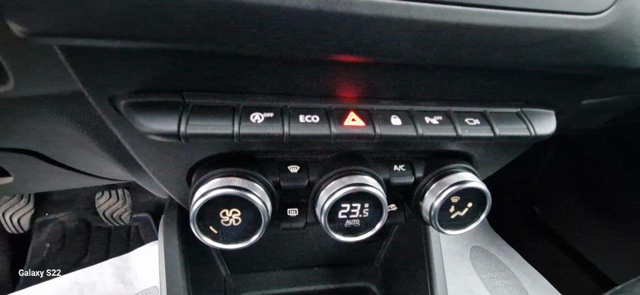 DACIA Duster 1.0 TCe 100 CV ECO-G 4x2 15th Anniversary - 13