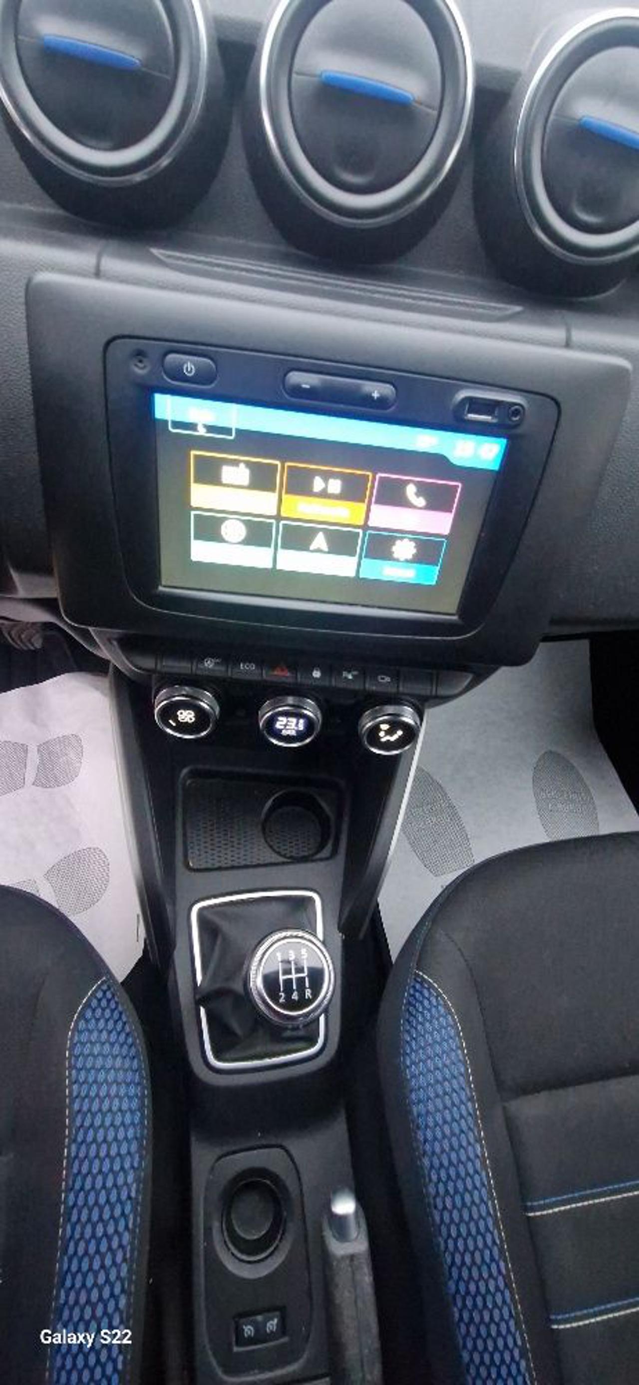 DACIA Duster 1.0 TCe 100 CV ECO-G 4x2 15th Anniversary - 11