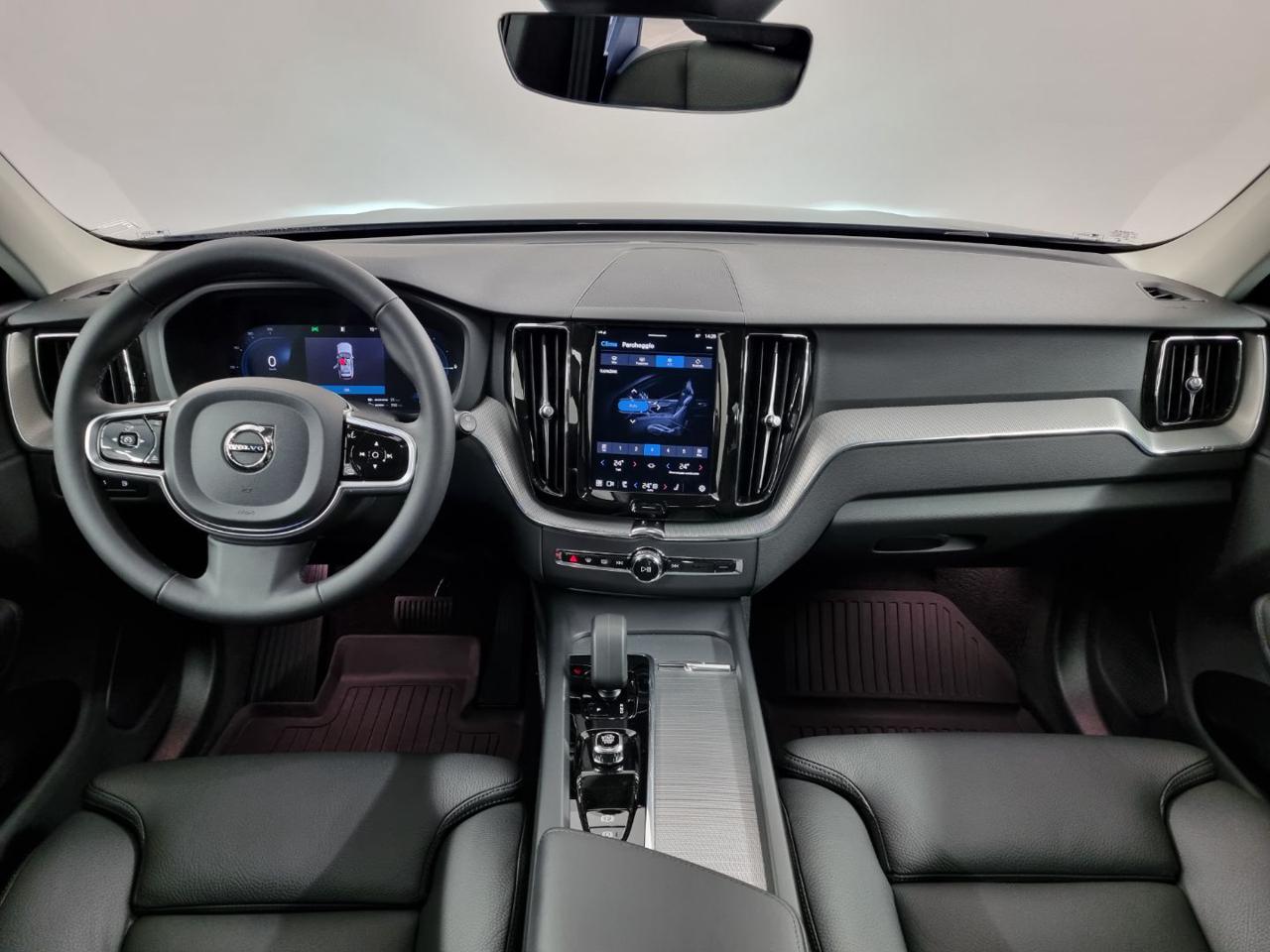 VOLVO XC60 T6 Recharge Plug-in Hybrid AWD automatico Plus Dar - 41