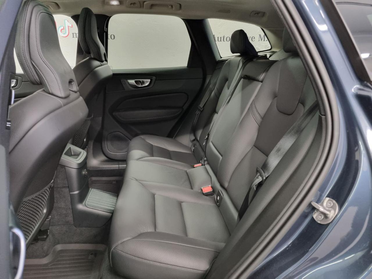 VOLVO XC60 T6 Recharge Plug-in Hybrid AWD automatico Plus Dar - 19