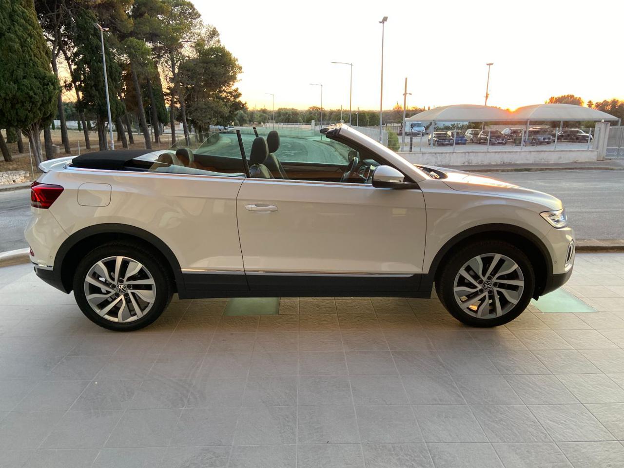 VOLKSWAGEN T-Roc Cabriolet 1.0 TSI Style VIRTUAL COCKPIT-FARI LED - 4