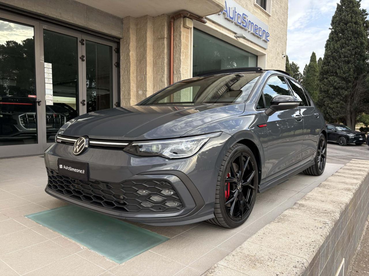 VOLKSWAGEN Golf 2.0 TSI GTI DSG TETTO-LED-PELLE-CERCHI 19 R. - 1