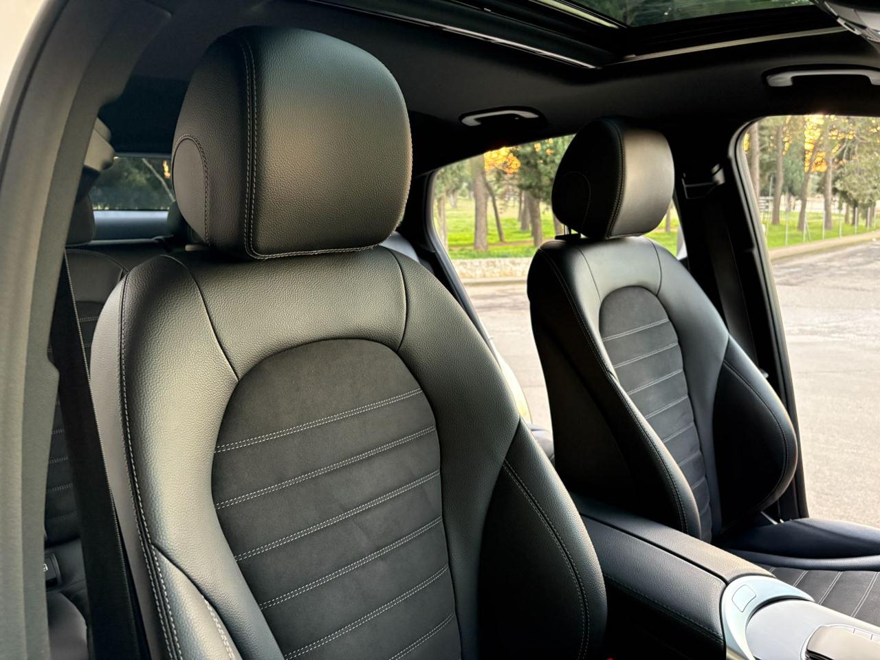 MERCEDES-BENZ GLC 220 d 4Matic Coupé Premium Plus Night Edition - 12