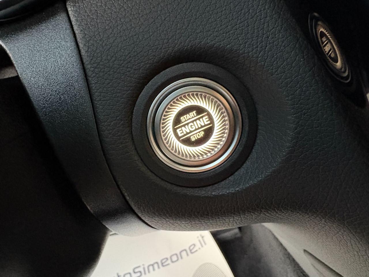 MERCEDES-BENZ GLC 220 d 4Matic Coupé Premium Plus Night Edition - 24