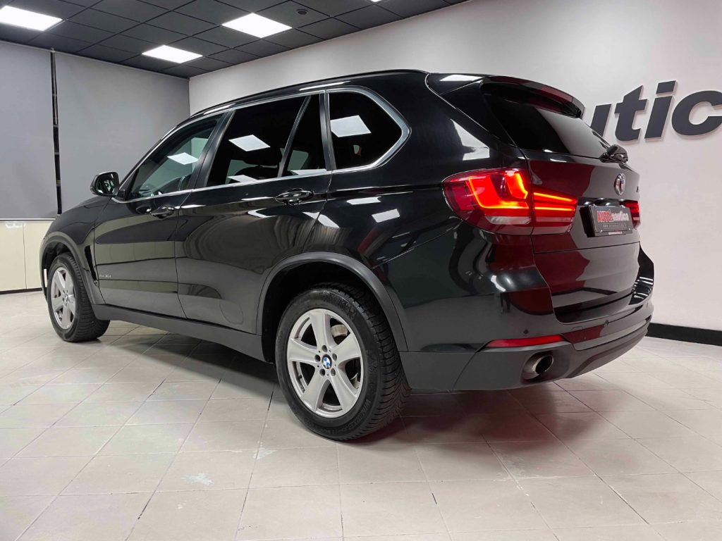 BMW X5 XDRIVE30D BUSINESS 258CV AUTO - 8