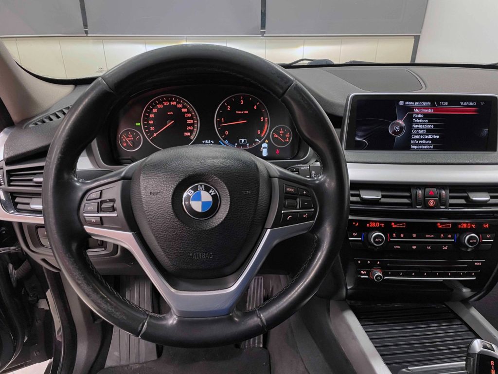BMW X5 XDRIVE30D BUSINESS 258CV AUTO - 17