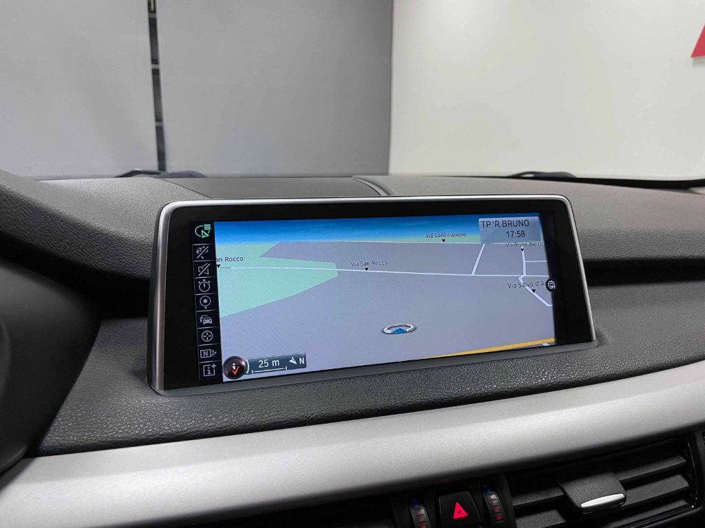 BMW X5 XDRIVE30D BUSINESS 258CV AUTO - 24