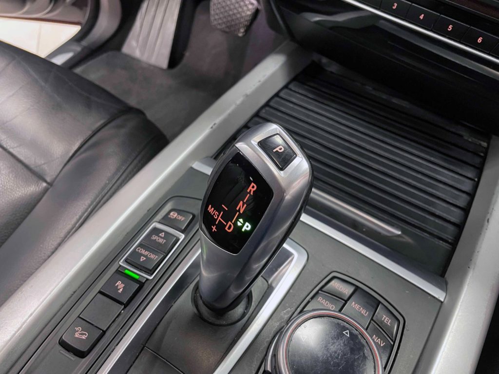 BMW X5 XDRIVE30D BUSINESS 258CV AUTO - 46