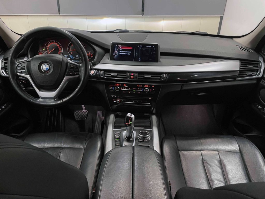 BMW X5 XDRIVE30D BUSINESS 258CV AUTO - 47