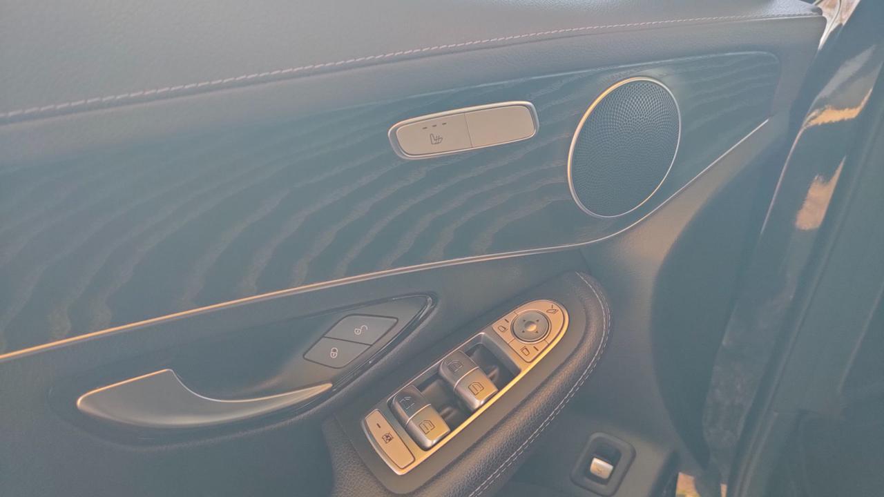 MERCEDES-BENZ GLC 220 d 4Matic Sport - 9