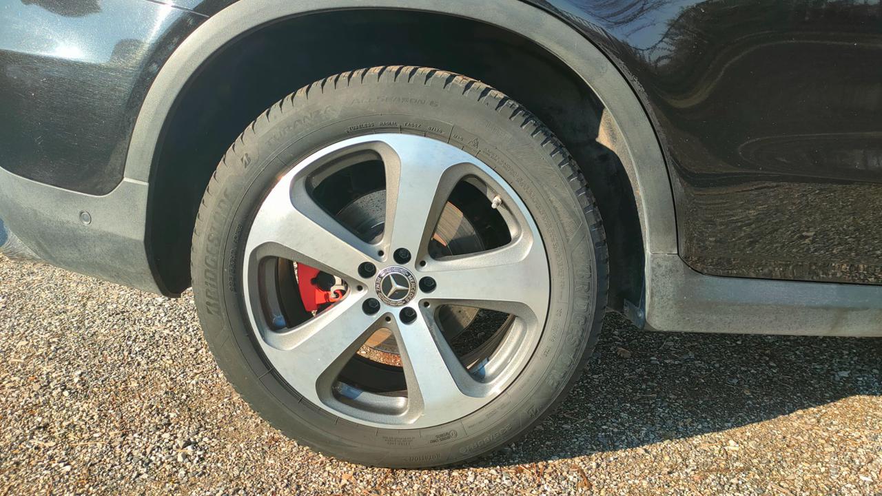 MERCEDES-BENZ GLC 220 d 4Matic Sport - 24